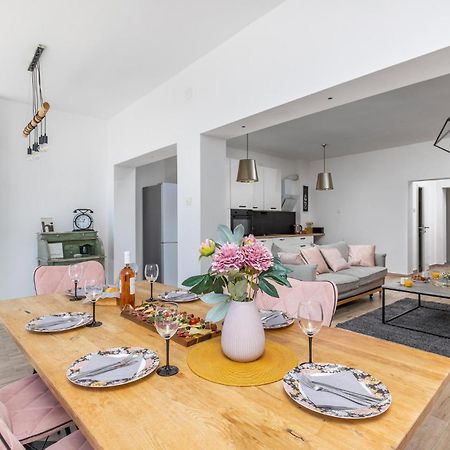 Amazing Apartment In Rijeka With Wifi Ngoại thất bức ảnh