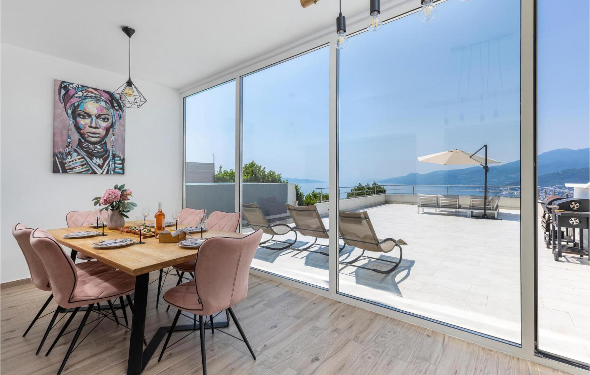 Amazing Apartment In Rijeka With Wifi Ngoại thất bức ảnh