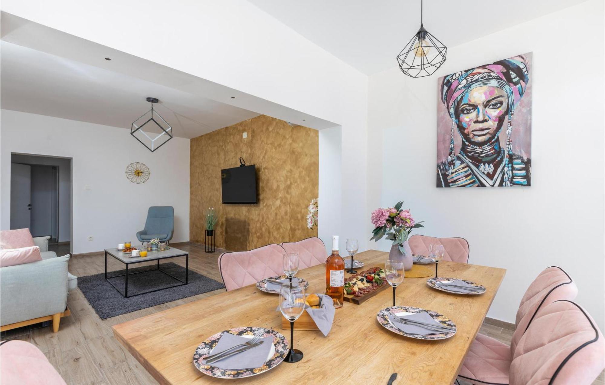 Amazing Apartment In Rijeka With Wifi Ngoại thất bức ảnh