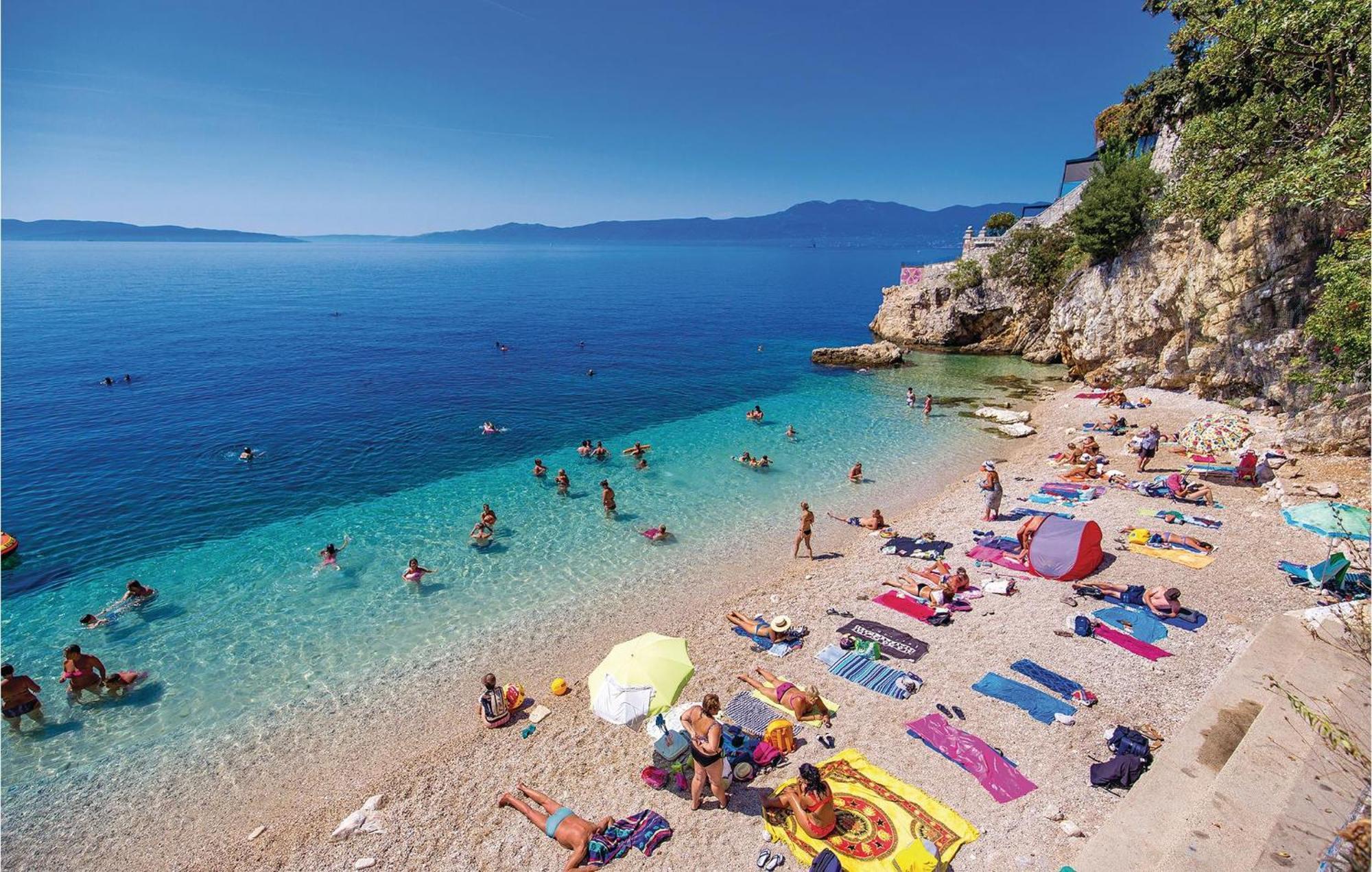 Amazing Apartment In Rijeka With Wifi Ngoại thất bức ảnh