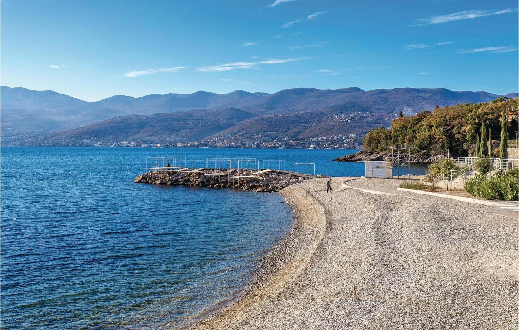 Amazing Apartment In Rijeka With Wifi Ngoại thất bức ảnh