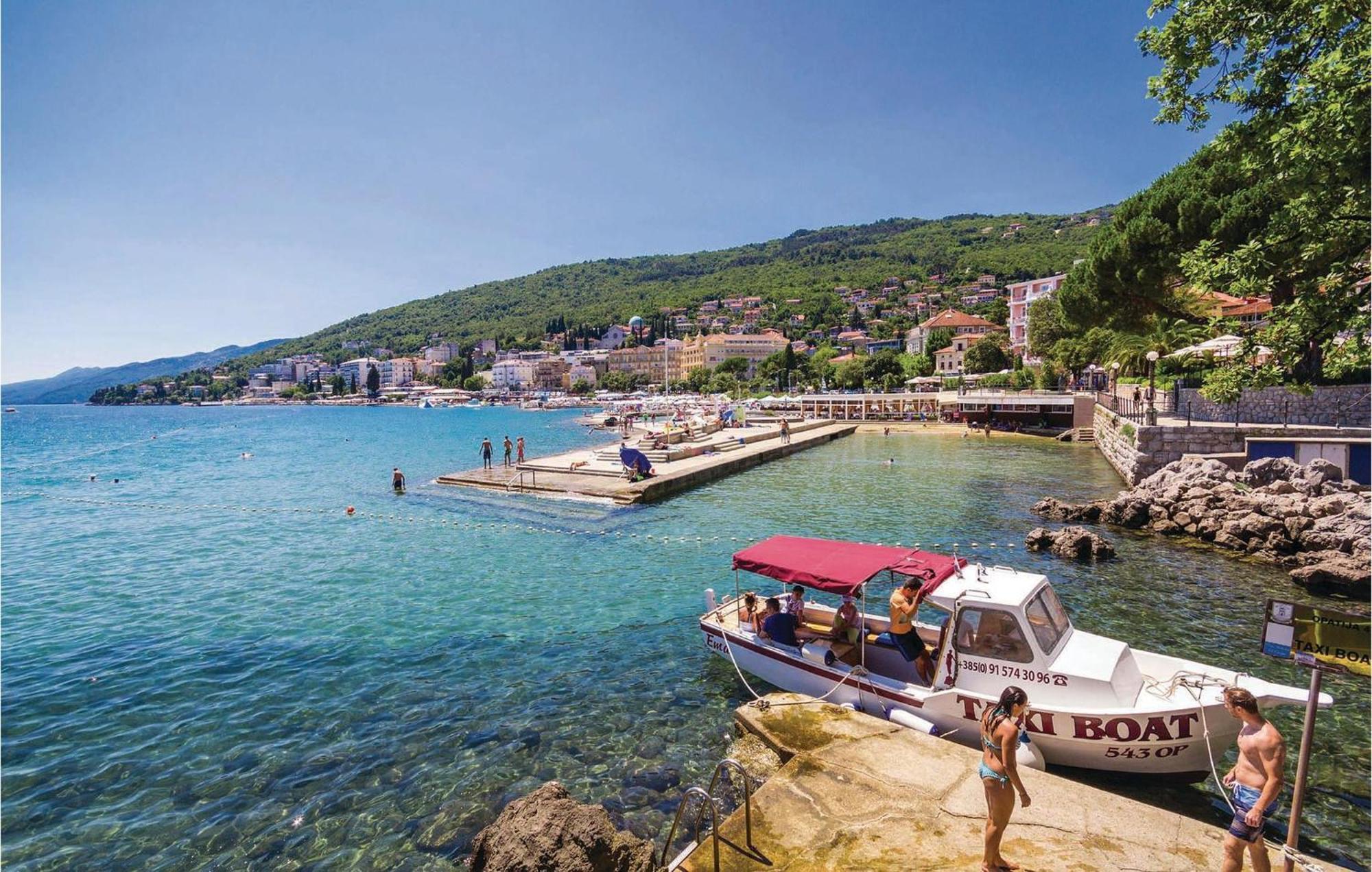 Amazing Apartment In Rijeka With Wifi Ngoại thất bức ảnh